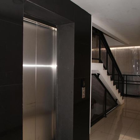 Residence T63 By Shm Giacarta Esterno foto